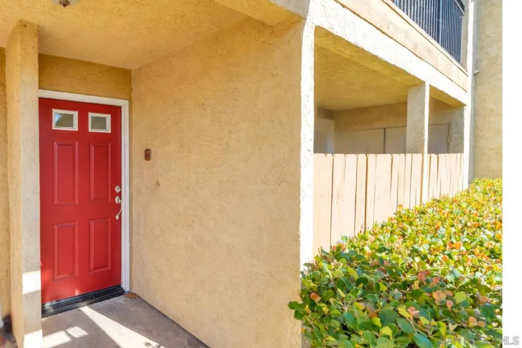 495 San Pascual Valley Road 142, Escondido, California 92027 home-pic-1