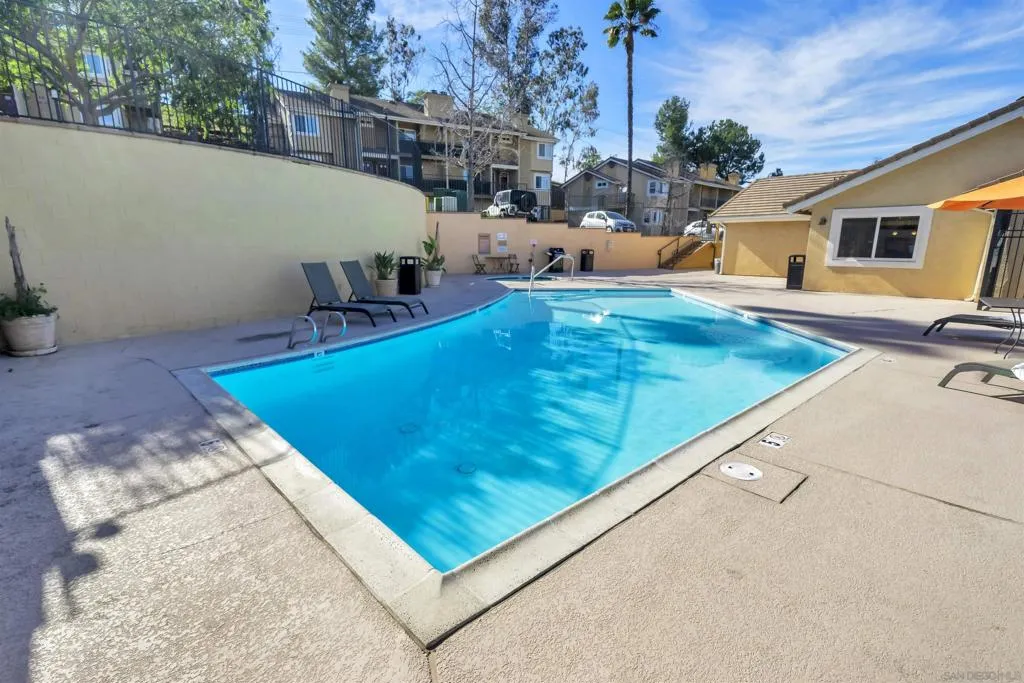495 San Pascual Valley Road 142, Escondido, California 92027 home-pic-14