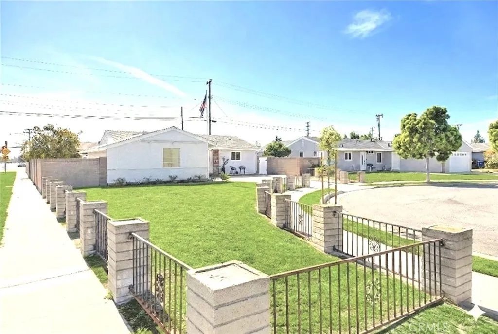 6490 Carolina Circle, Buena Park, California 90620 home-pic-3