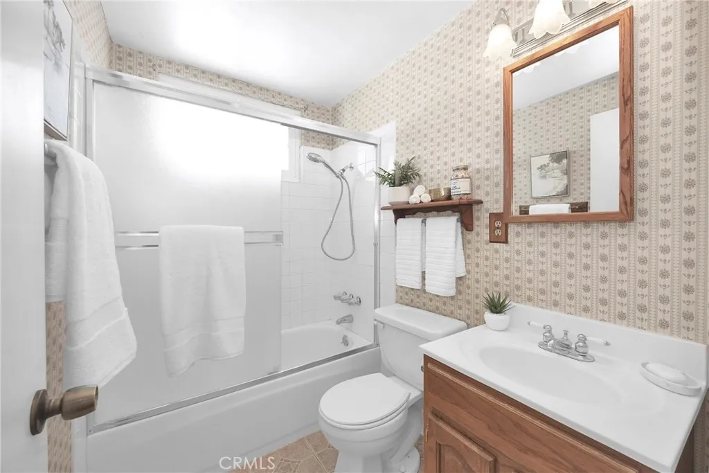 6490 Carolina Circle, Buena Park, California 90620 home-pic-11