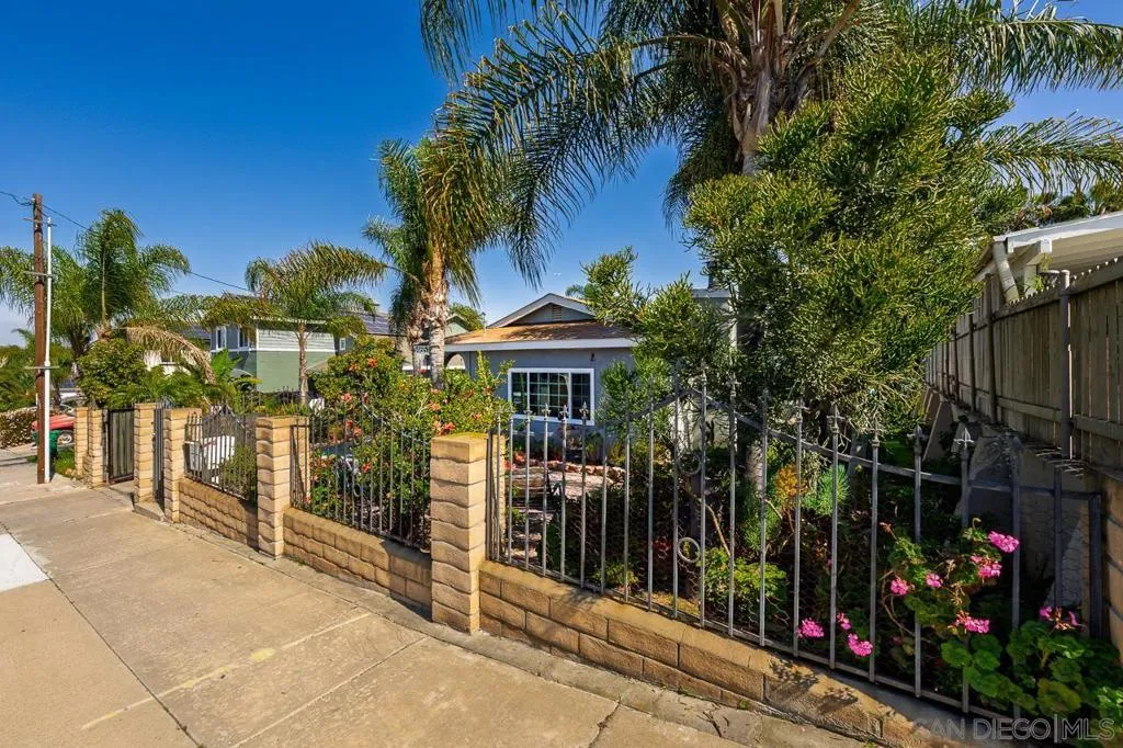 1465 S 40th St., San Diego, California 92113 home-pic-44