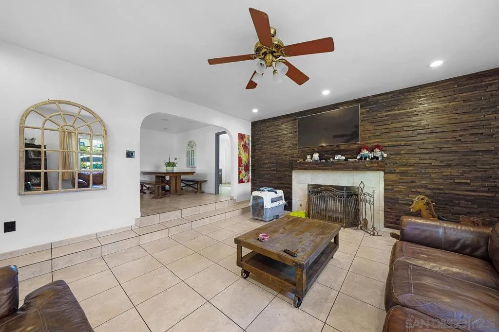 1465 S 40th St., San Diego, California 92113 home-pic-37
