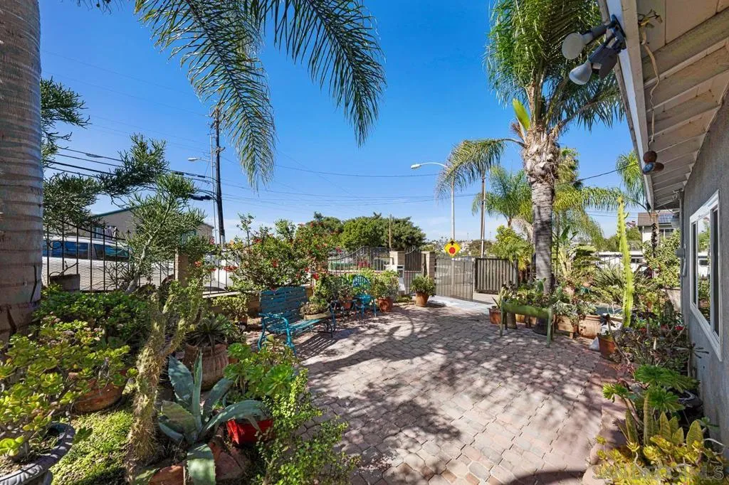 1465 S 40th St., San Diego, California 92113 home-pic-3