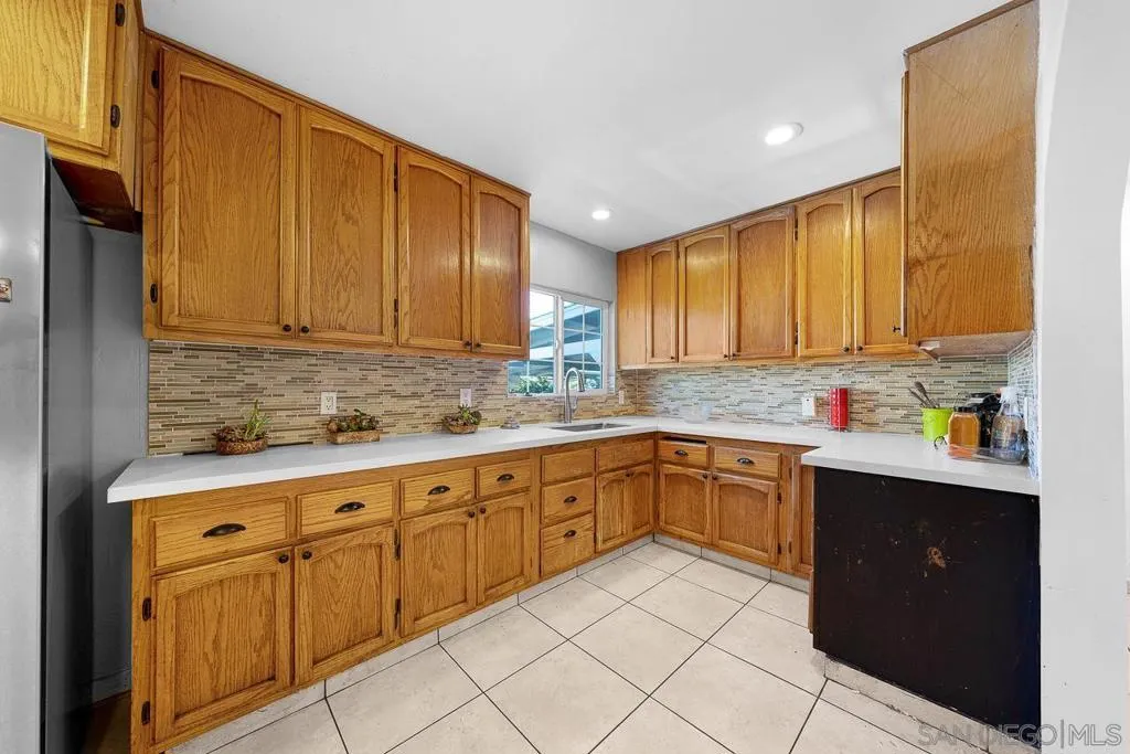 1465 S 40th St., San Diego, California 92113 home-pic-31