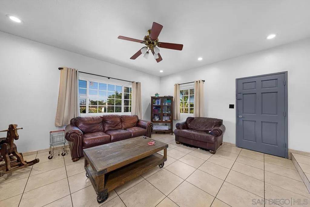1465 S 40th St., San Diego, California 92113 home-pic-39