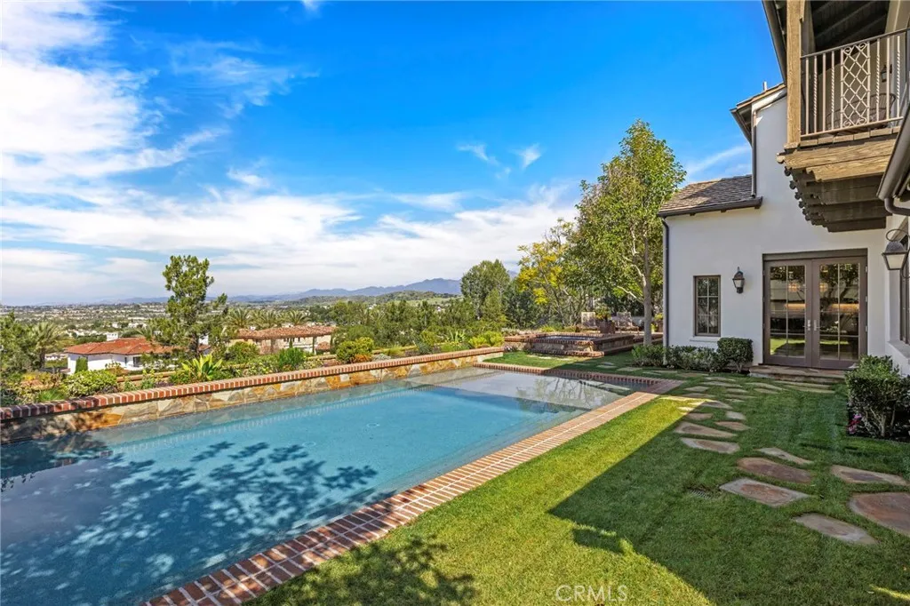 67 Bell Pasture, Ladera Ranch, California 92694 home-pic-4