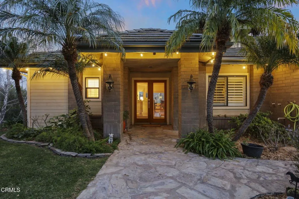 838 Crestview Court, Santa Paula, California 93060 home-pic-1