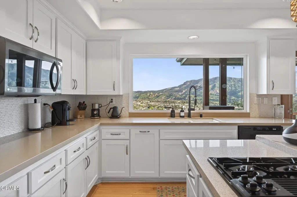 838 Crestview Court, Santa Paula, California 93060 home-pic-17