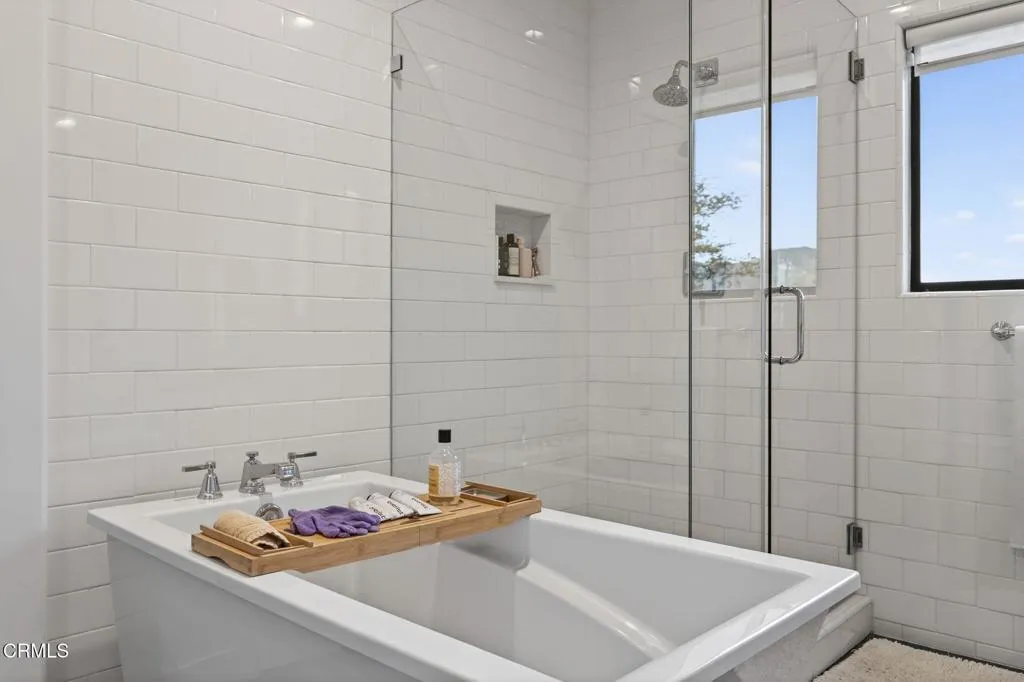 838 Crestview Court, Santa Paula, California 93060 home-pic-38