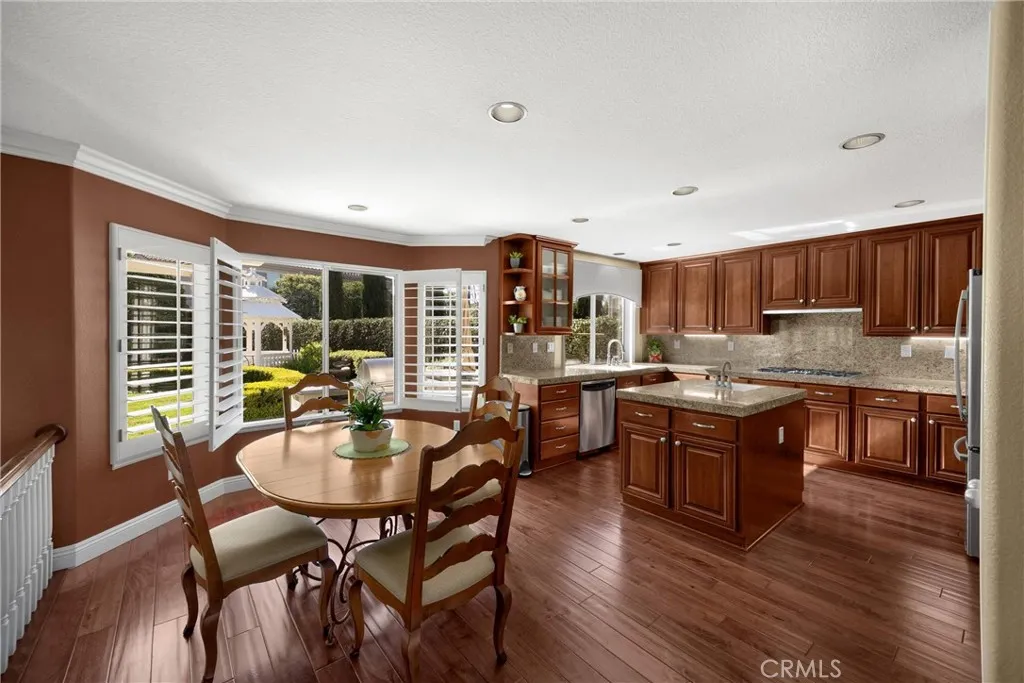 5478 Edgewood, La Verne, California 91750 home-pic-11