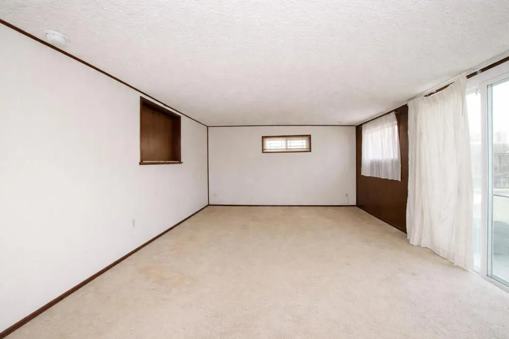 445 Montcalm Street, Chula Vista, California 91911 home-pic-6