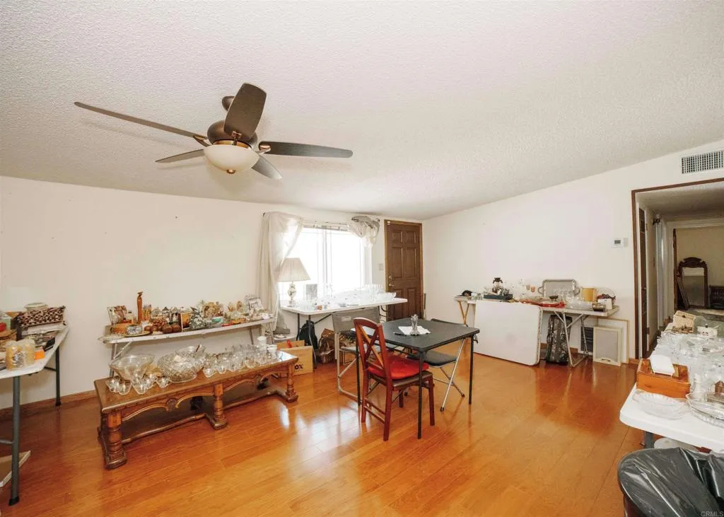 445 Montcalm Street, Chula Vista, California 91911 home-pic-23