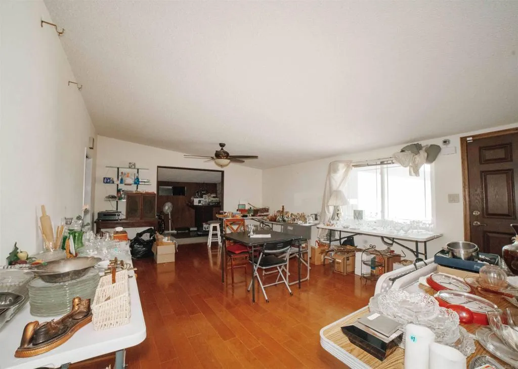 445 Montcalm Street, Chula Vista, California 91911 home-pic-15