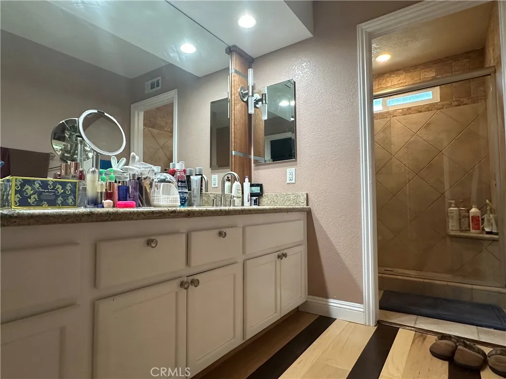 1140 W 22nd, Upland, California 91784 home-pic-25