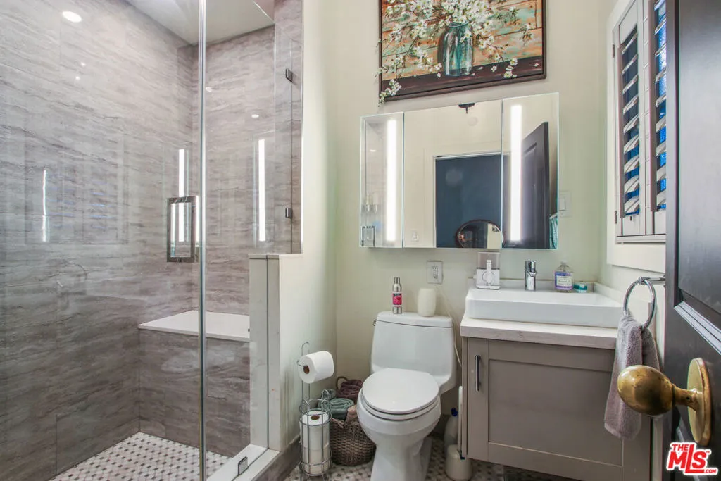 1644 N Wilmington Boulevard, Wilmington, California 90744 home-pic-12