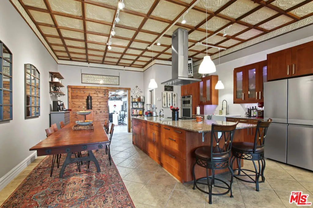 1644 N Wilmington Boulevard, Wilmington, California 90744 home-pic-1