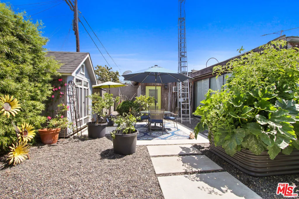 1644 N Wilmington Boulevard, Wilmington, California 90744 home-pic-19