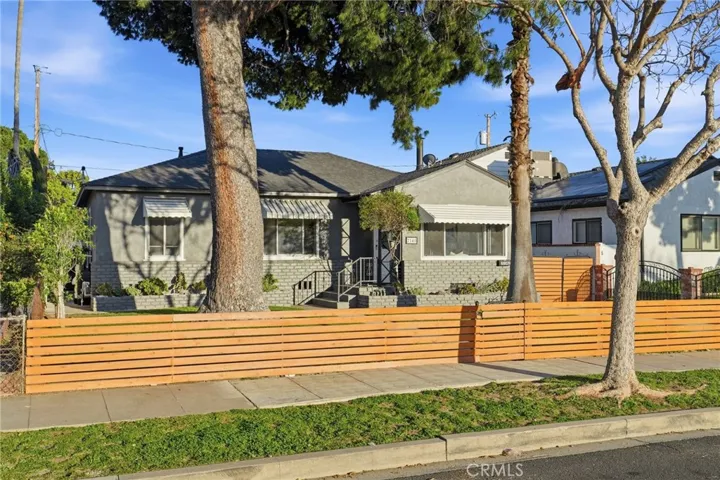 2140 N Rose Street, Burbank, California 91505