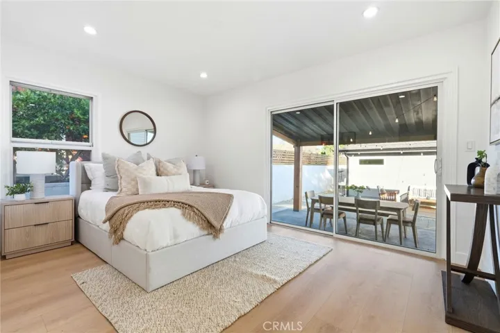 2140 N Rose Street, Burbank, California 91505
