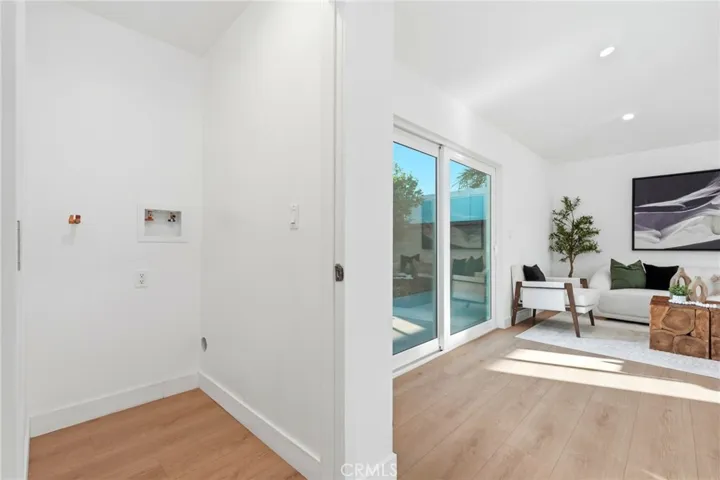 2140 N Rose Street, Burbank, California 91505