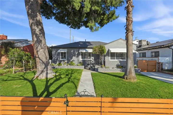 2140 N Rose Street, Burbank, California 91505