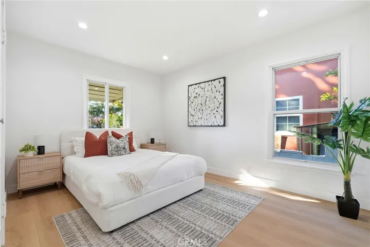 2140 N Rose Street, Burbank, California 91505