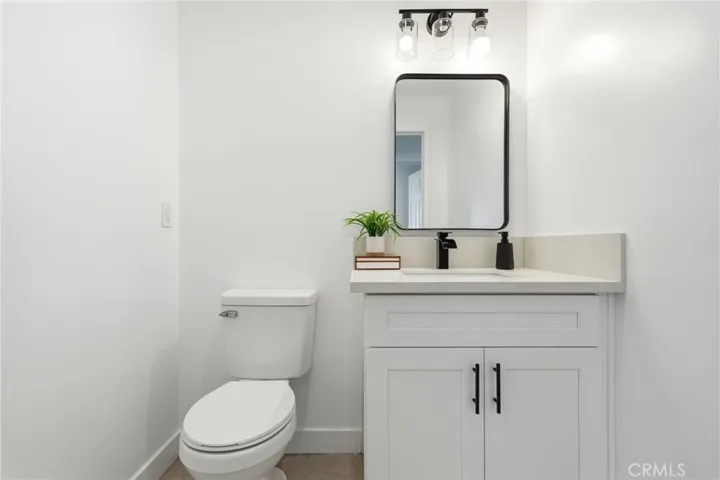 2140 N Rose Street, Burbank, California 91505