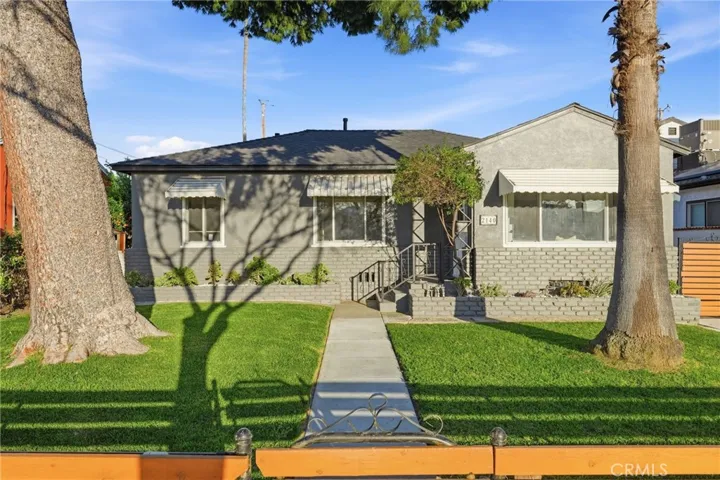 2140 N Rose Street, Burbank, California 91505