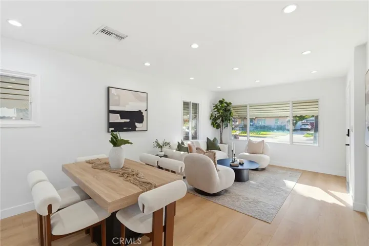 2140 N Rose Street, Burbank, California 91505