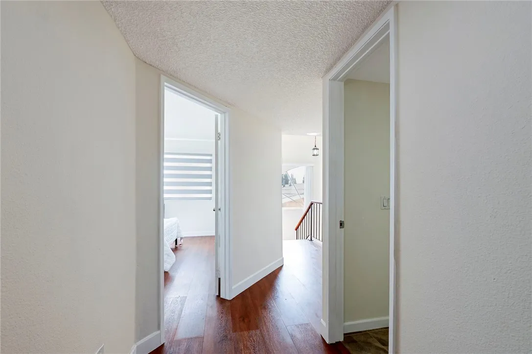 16331 Cornuta Avenue E, Bellflower, California 90706 home-pic-21