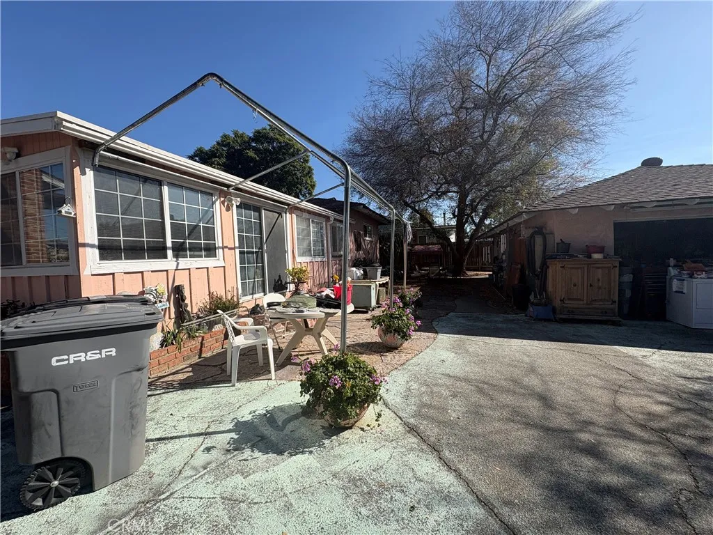 2257 Park, Hemet, California 92544 home-pic-3