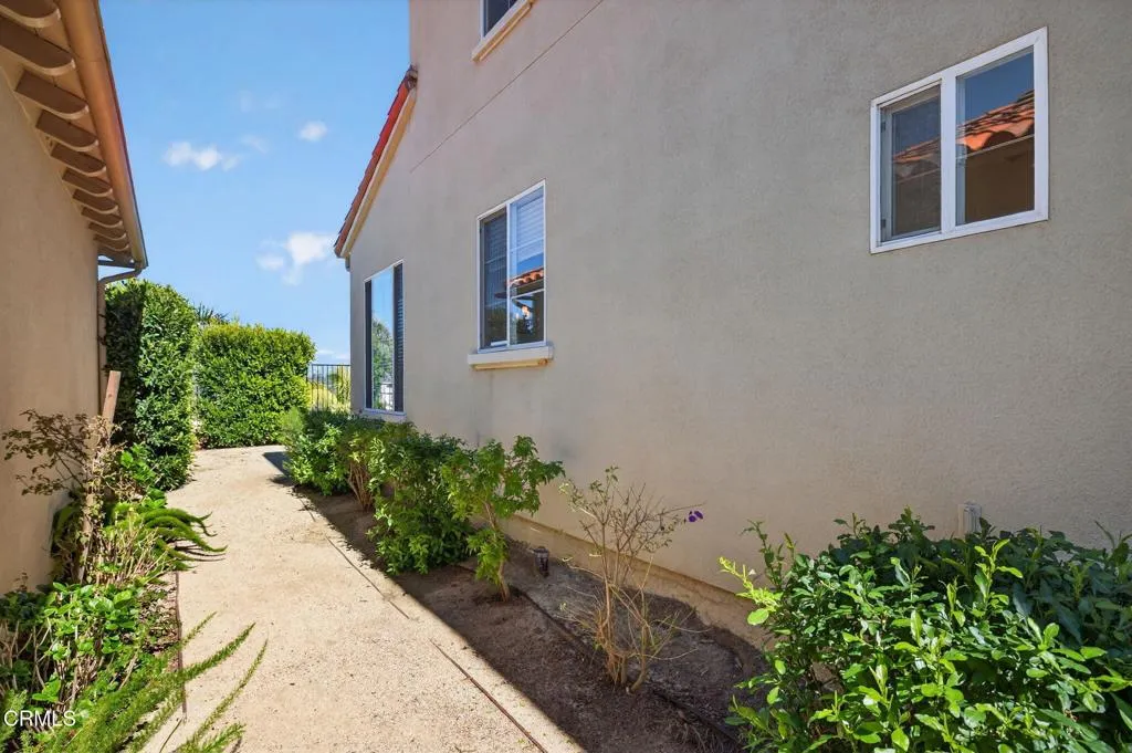 931 Corte Augusta, Camarillo, California 93010 home-pic-43