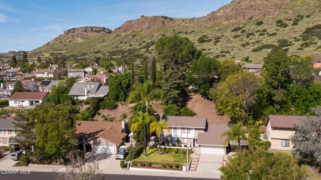 3141 Wild Horse Court, Thousand Oaks, California 91360 home-pic-2