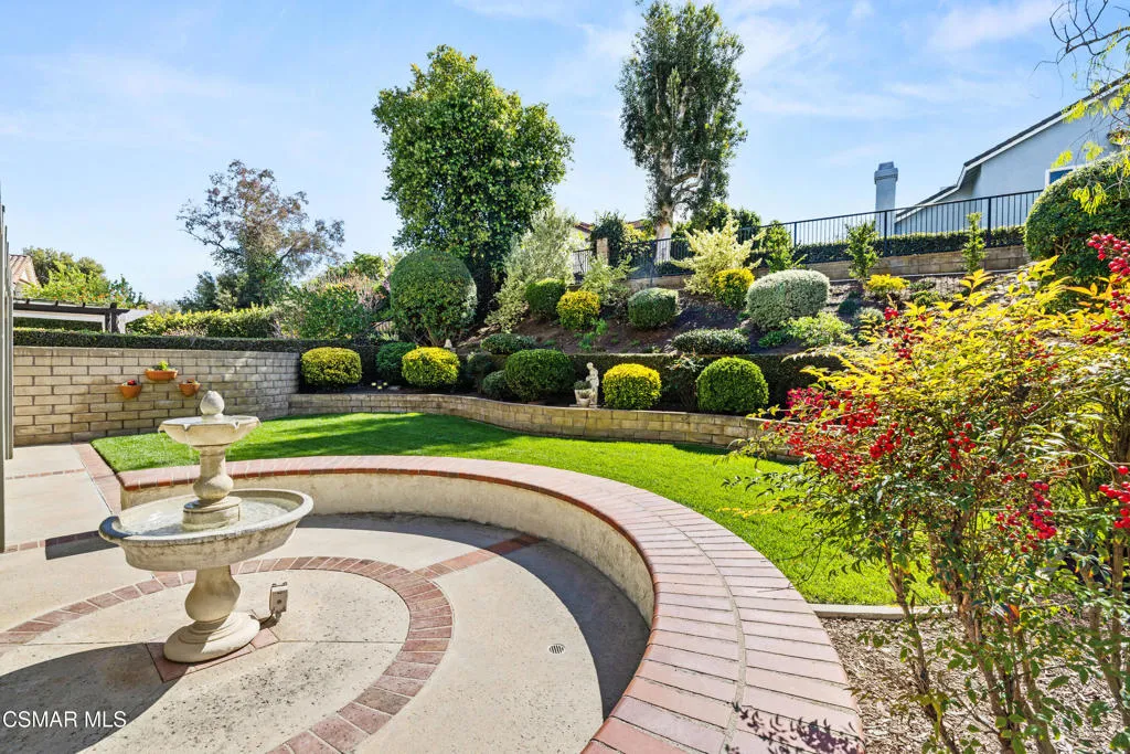 12120 London Grove Court, Moorpark, California 93021 home-pic-32