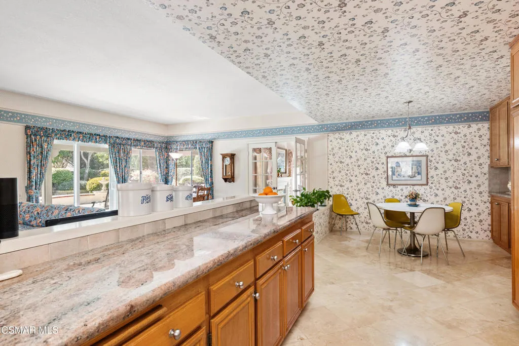 12120 London Grove Court, Moorpark, California 93021 home-pic-14