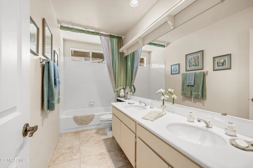 12120 London Grove Court, Moorpark, California 93021 home-pic-27