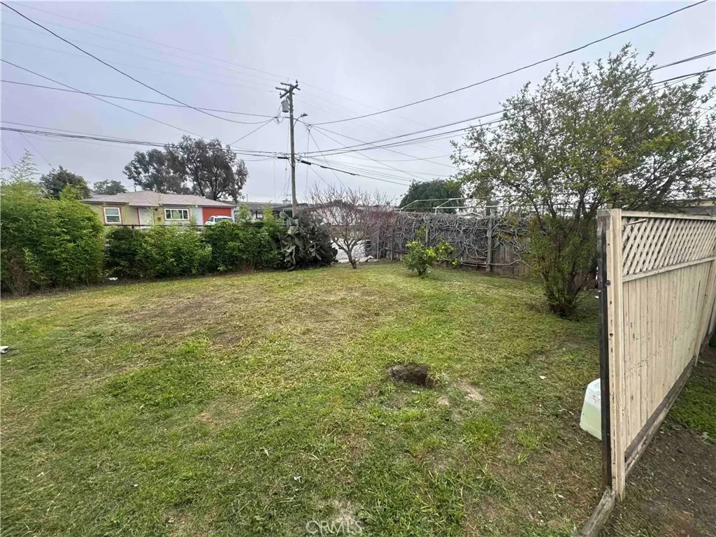 802 W 229th Street, Torrance, California 90502 home-pic-2