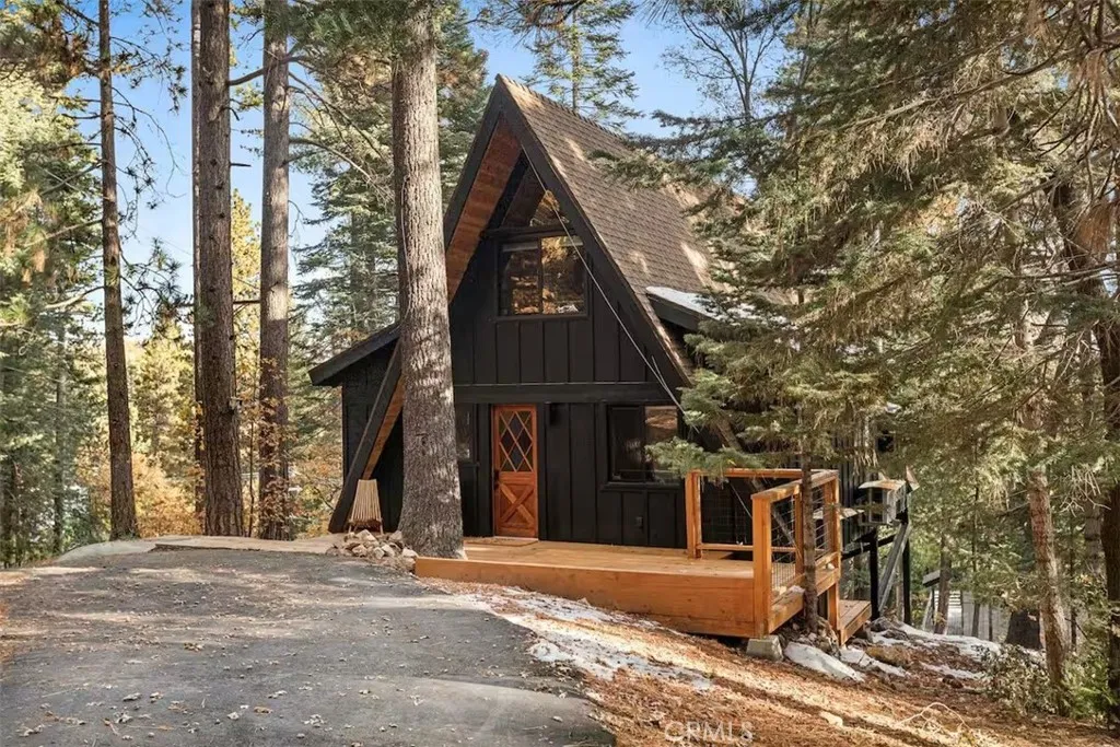 26664 Thunderbird Drive, Lake Arrowhead, California 92391 home-pic-46
