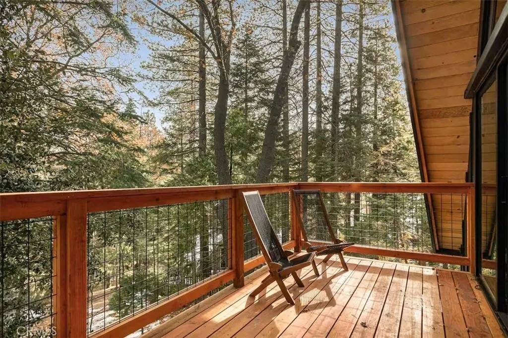 26664 Thunderbird Drive, Lake Arrowhead, California 92391 home-pic-33