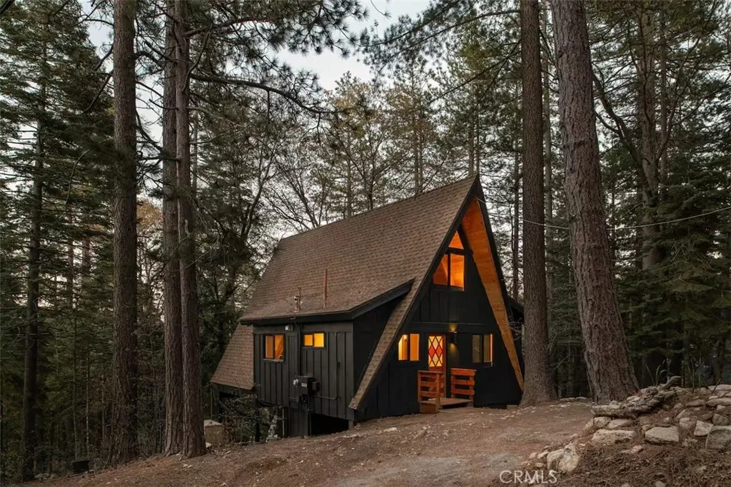 26664 Thunderbird Drive, Lake Arrowhead, California 92391 home-pic-37