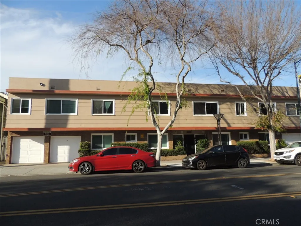 819 E 4th, Long Beach, California 90802 home-pic-1
