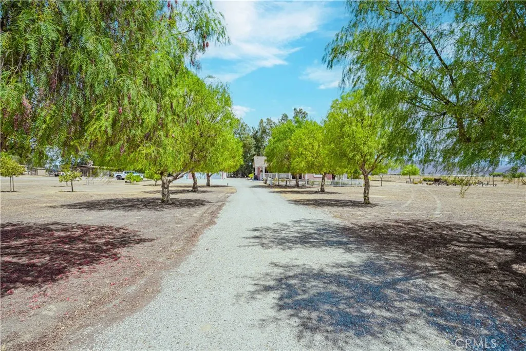 28200 Patterson Avenue, Winchester, California 92596 home-pic-3