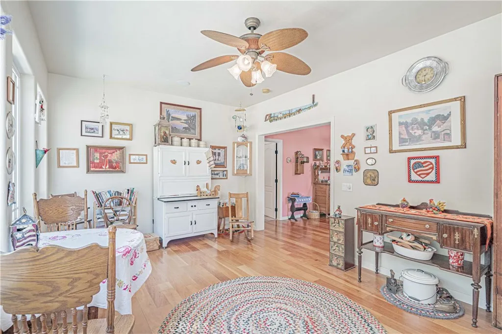 28200 Patterson Avenue, Winchester, California 92596 home-pic-28