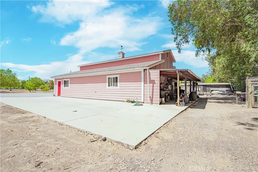28200 Patterson Avenue, Winchester, California 92596 home-pic-44