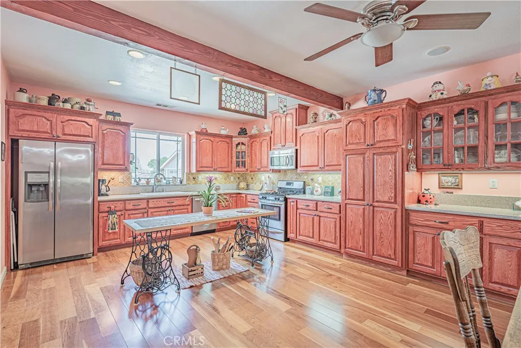 28200 Patterson Avenue, Winchester, California 92596 home-pic-21