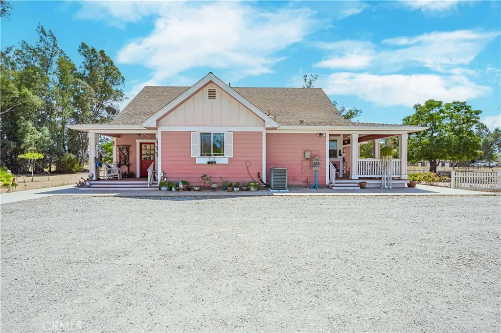 28200 Patterson Avenue, Winchester, California 92596 home-pic-9