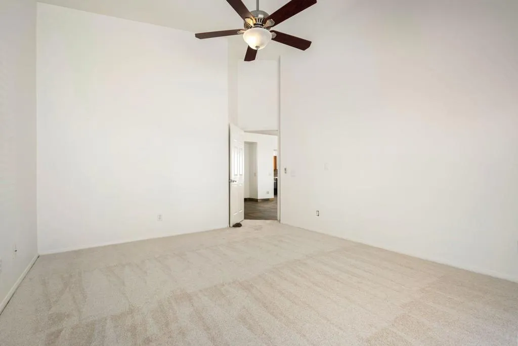 52725 Avenue Alvarado, La Quinta, California 92253 home-pic-31
