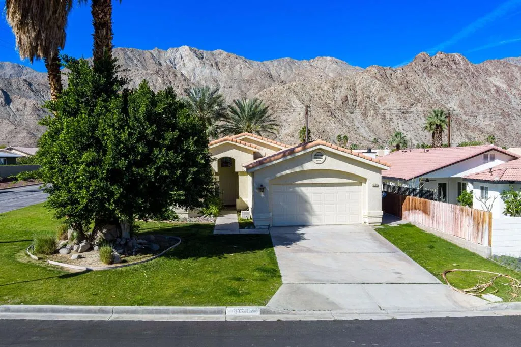 52725 Avenue Alvarado, La Quinta, California 92253 home-pic-46