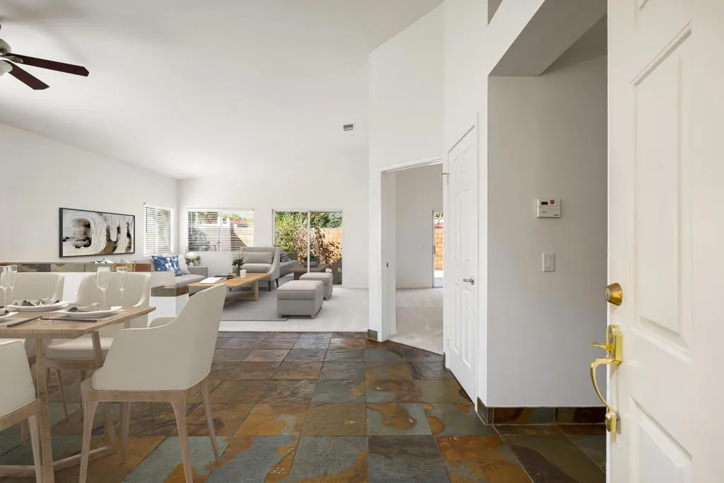 52725 Avenue Alvarado, La Quinta, California 92253 home-pic-19