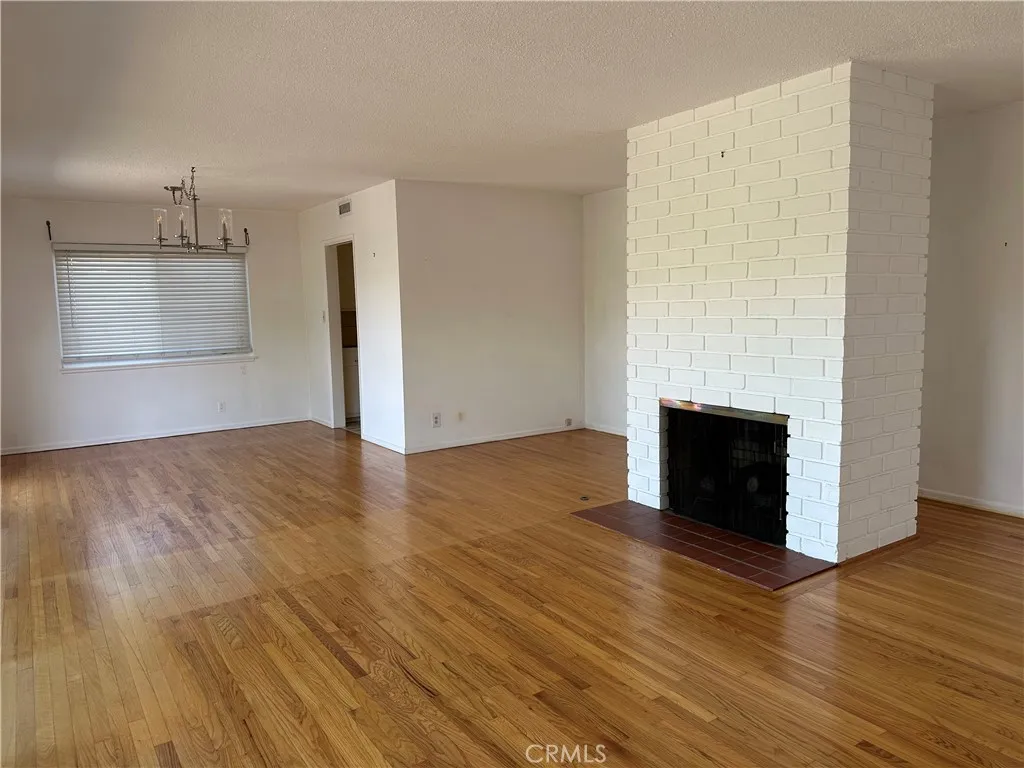 1924 W 1st, San Pedro, California 90732 home-pic-3